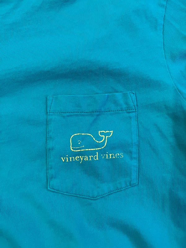 Vineyard Vines T-shirt - Image 4