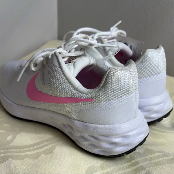 Nike White and Pink revaloution 6 Running Shoes size 5.5 NWT - Image 6
