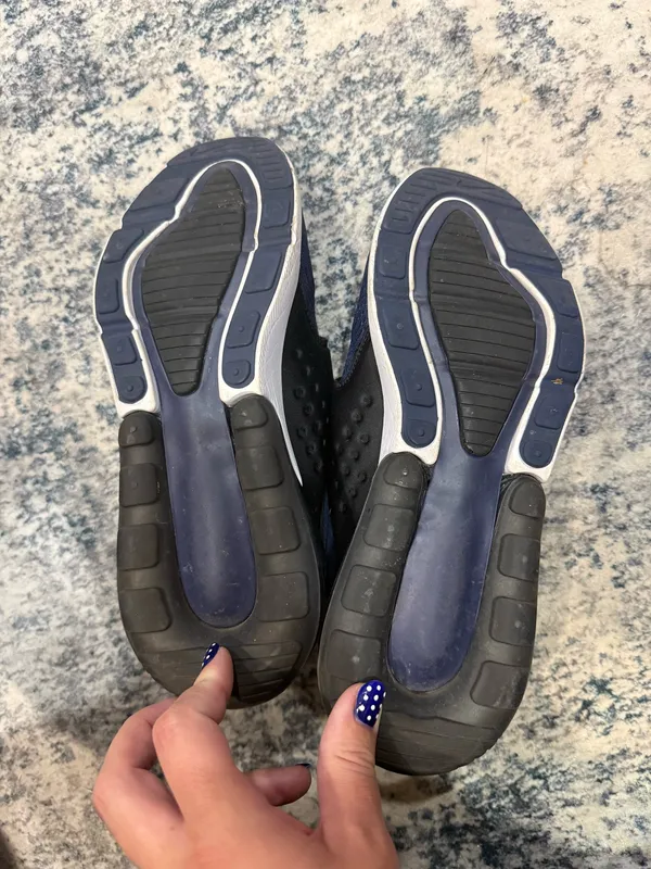 Nike Sneakers - Image 2