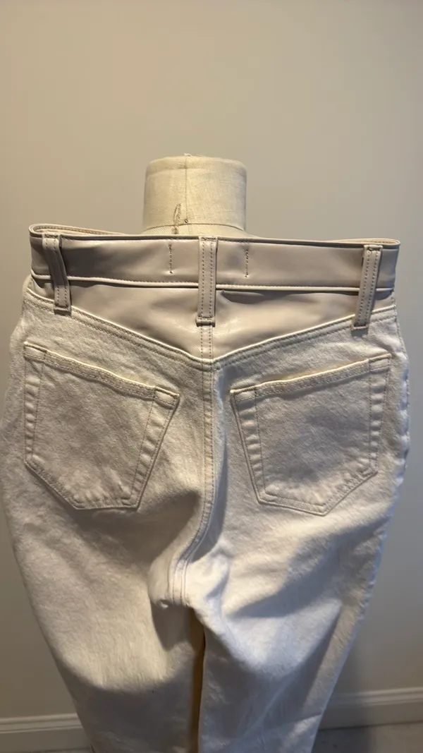 Abercrombie Curve Love 90s Straight Ultra High-Rise Jeans with leather detailing - Image 4