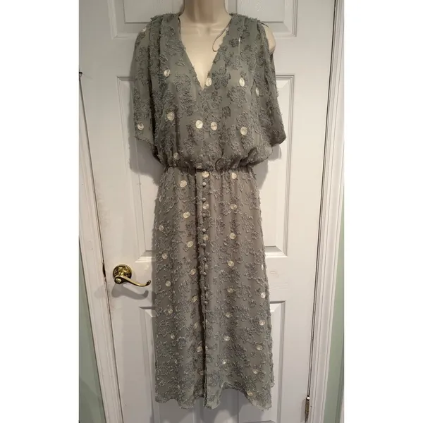 Zara Sage Green Polka Dot Eyelash Textured V-Neck Midi Dress S NWT Boho Fairy - Image 3