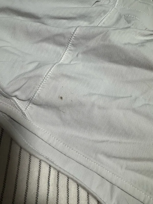 White Lululemon Hotty Hot 2.5" - Image 3