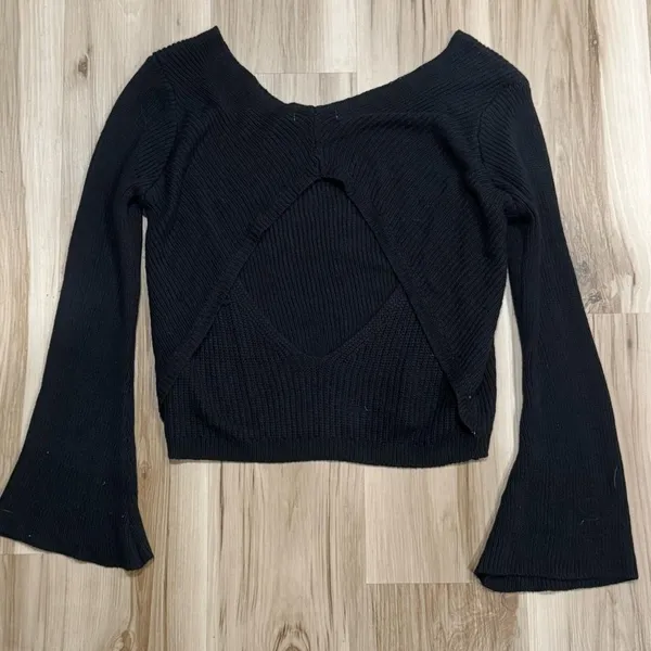 Hers & Mine Black Knit Open Back Bell Sleeve Sweater Women’s Medium - Image 4