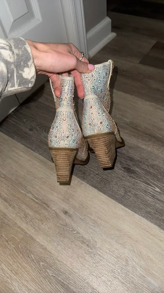 Rhinestone Cowboy Boots Silver Size 7 - Image 3