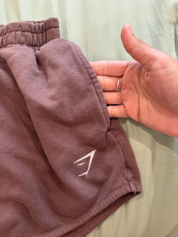 Gymshark sweat shorts - Image 7