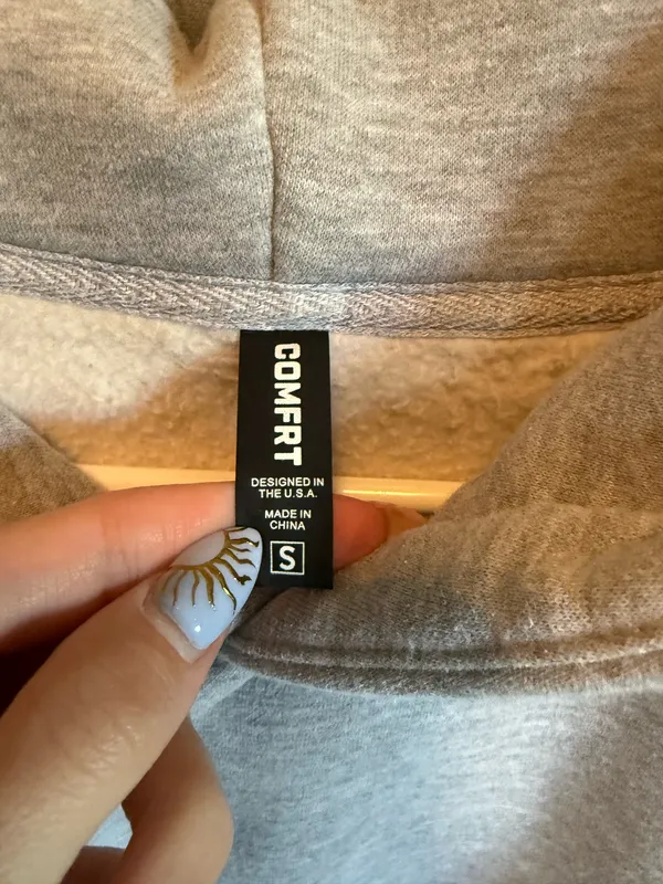 Comfrt hoodie - Image 4