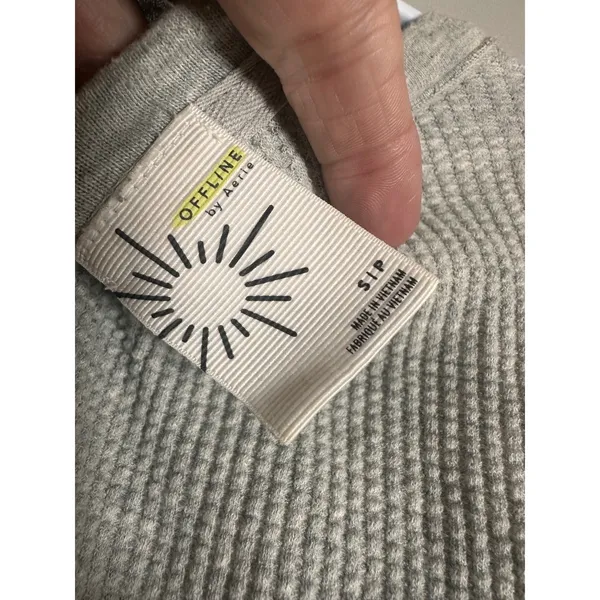 OFFLINE by Aerie Heather Gray‎ Waffle Knit V-Neck Long Sleeve Top Small - Image 5