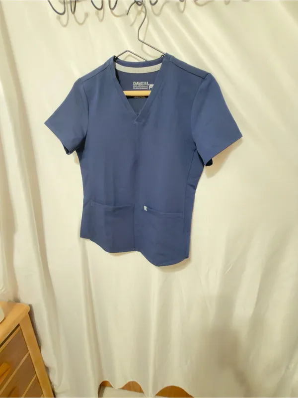Fabletics Navy Scrub Top Size XXS New! - Image 4