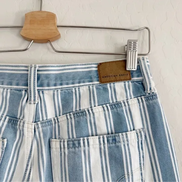 American Eagle AEO Striped Mom Jeans Size 4 Reg. - Image 6