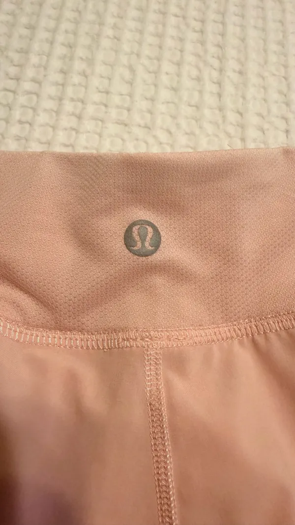 Lululemon Strawberry Milkshake Shorts Find Your Pace - Image 4