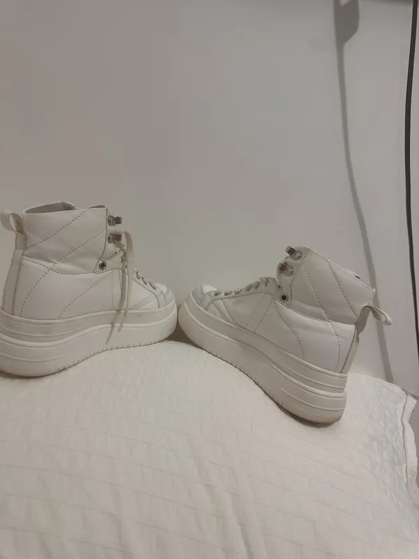 White Platform High Top Sneakers Women's Size 5 / US 5 (EU 35) Chunky Goth Punk Boots - Image 2