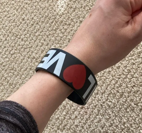 I Love Dogs Throwback Y2K Thick Plastic Wristband Bracelet Indie Sleaze 2010 - Image 4