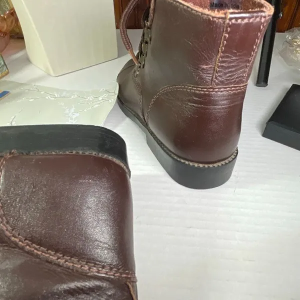 Chilis woman’s brown leather booties size 7 lace front. - Image 8