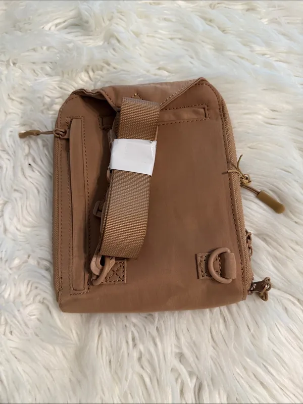 LIFE IN STYLE TAN Sling Bag brand new - Image 3