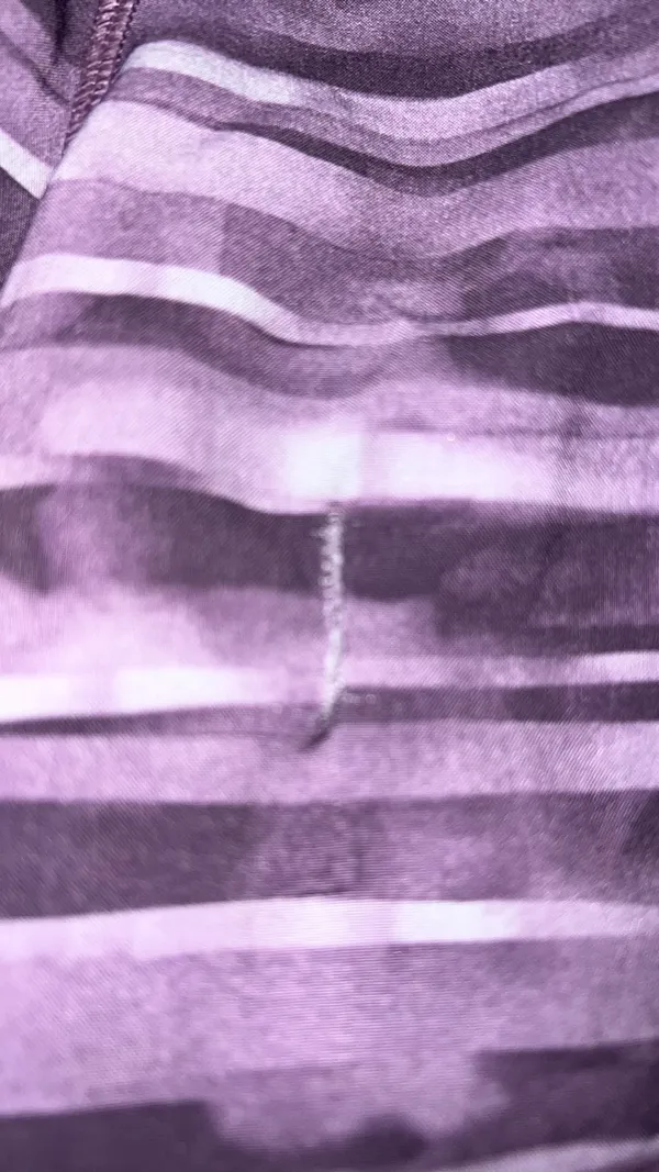 Lululemon Hotty Hots Low-Rise 4” - Image 4