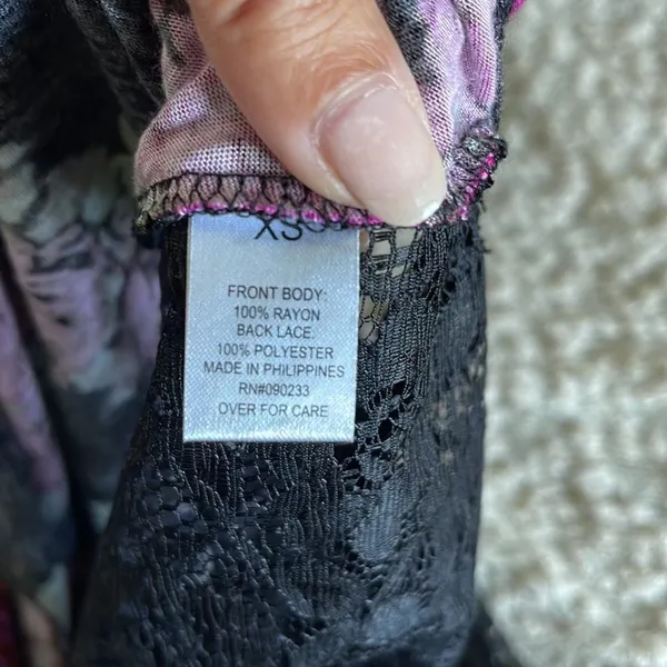 ‎Kirra XS Top. Black Floral - Image 6