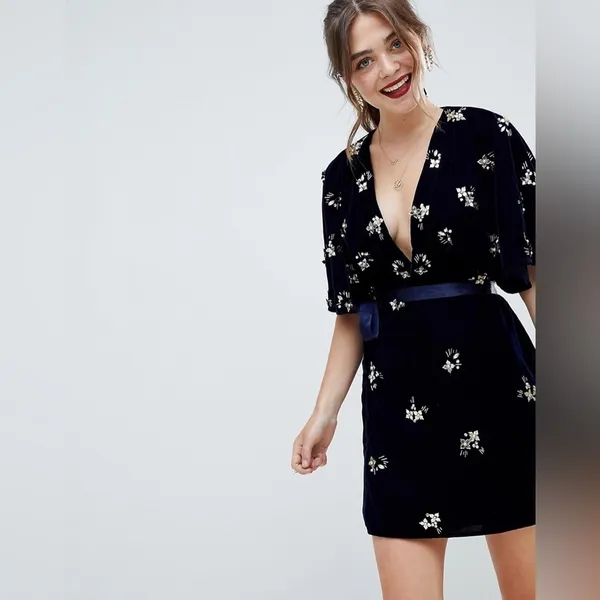ASOS Petite Floral Beading Wrap Low Cut Velvet Mini Dress NWT Sz. 4 - Image 6