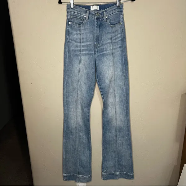 Seven for All Mankind The Ultra High Rise Dojo Center Seam‎ Flare Trouser Jeans - Image 4