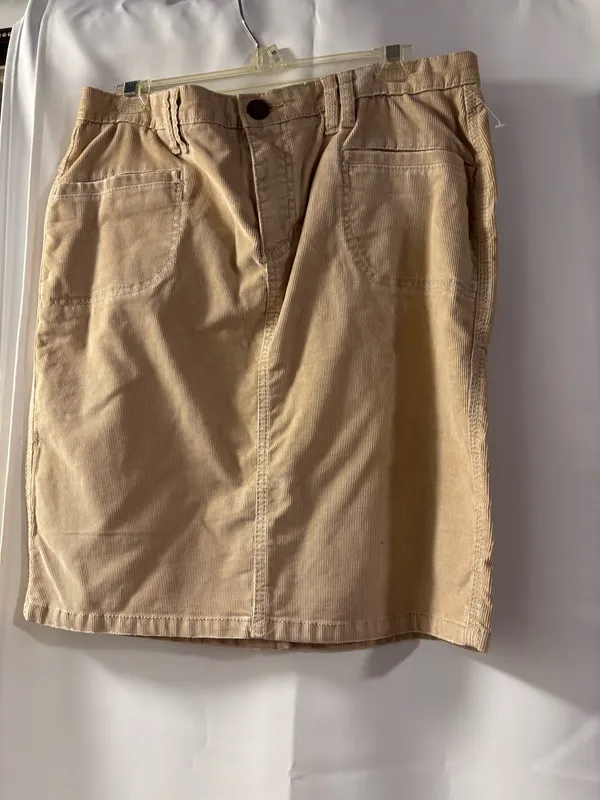 Old Navy Tan courdroy skirt - Image 4