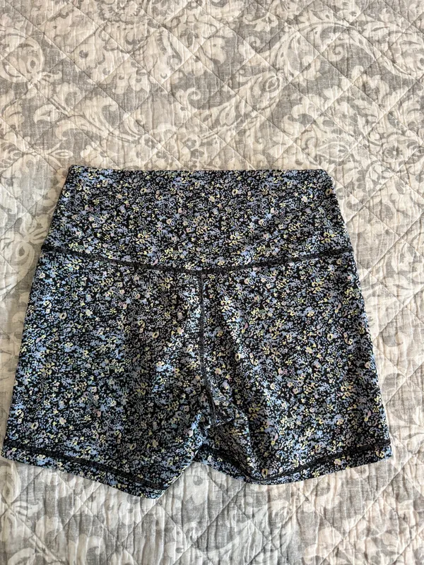 Gilly Hicks Go Recharge Bike Shorts - Image 2