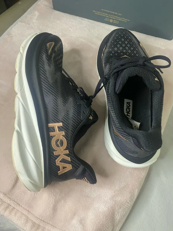 Hoka One One Womens Clifton 9 Black Running Shoes Sneakers Size 9 - Image 4