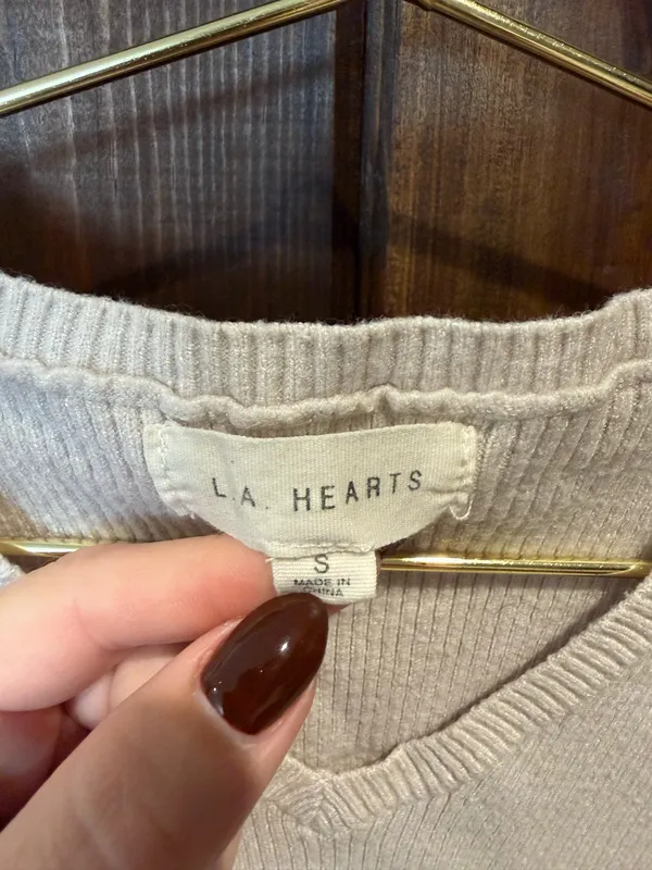 LA Hearts Crop Top - Image 3
