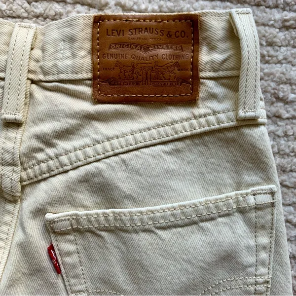 Levi’s 80s Mom Jeans 100% Cotton Ecru Size 24 - Image 7