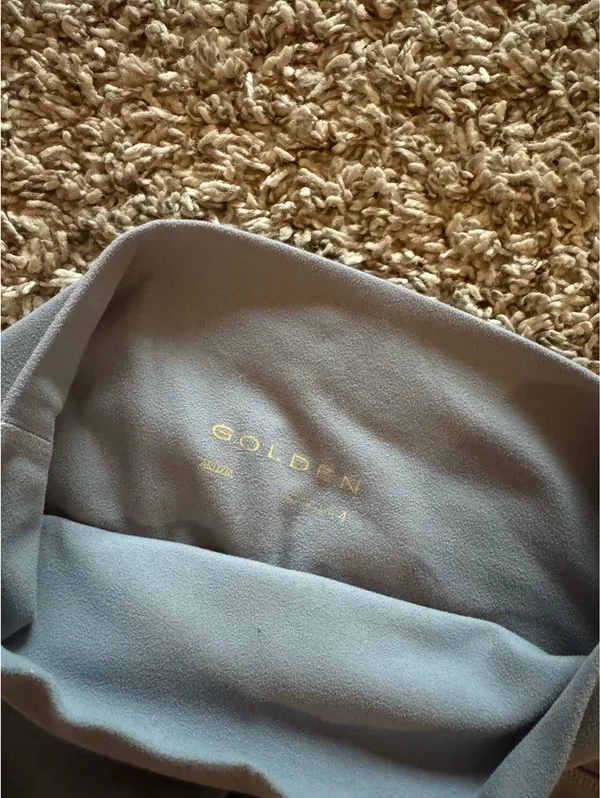 Aritzia Biker Shorts - Image 4
