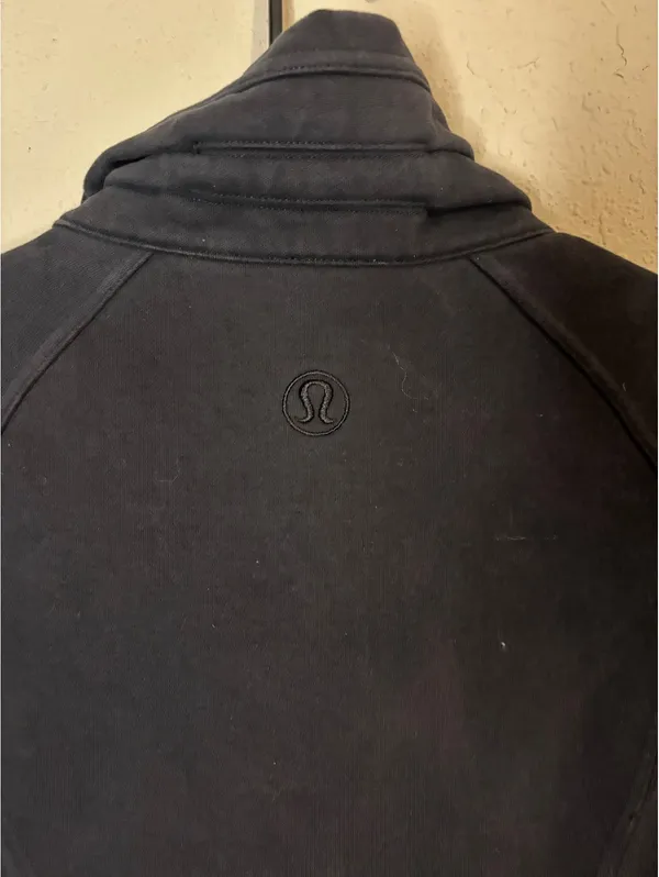 Lululemon Radiant Black Full-Zip Jacket Size 6 - Image 5