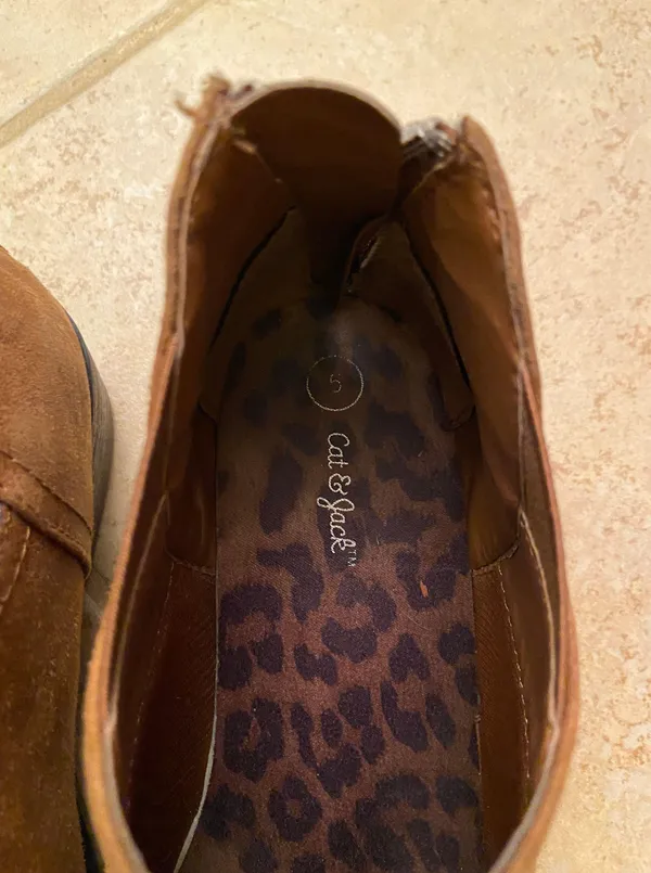 Cat & Jack Zipper Back Western Booties - Image 4