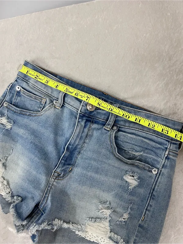 American Eagle Outfitters Light Blue Distressed Denim Shorts stretch size 6 - Image 6