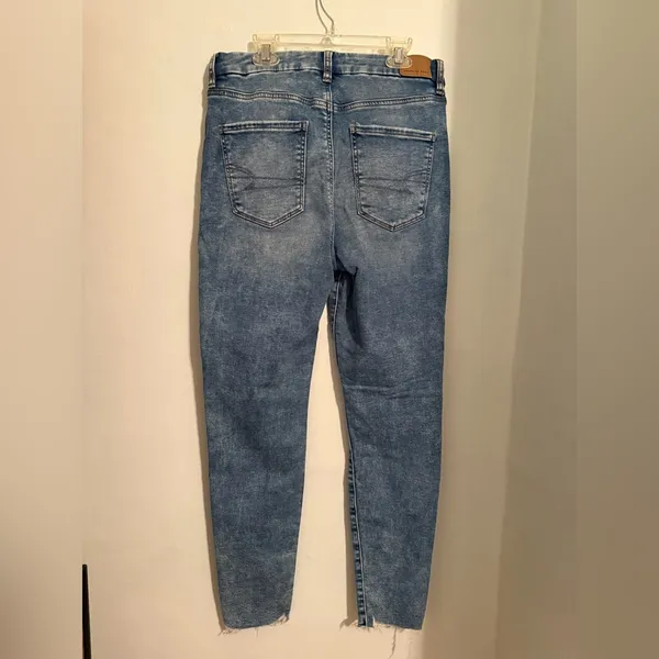 American Eagle Skinny Jeans - Image 5