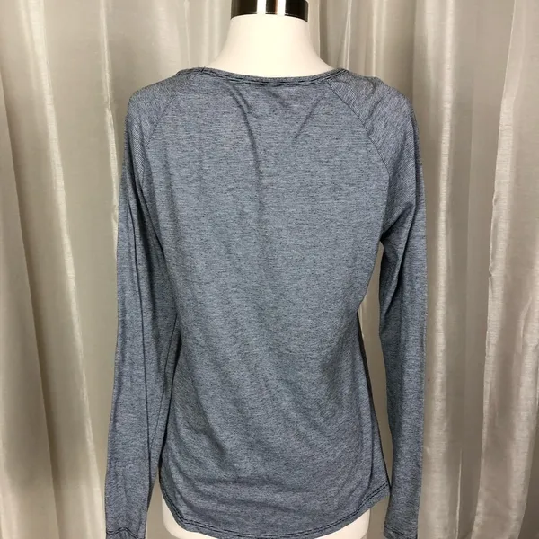 Oakley long‎ sleeve top - Image 4