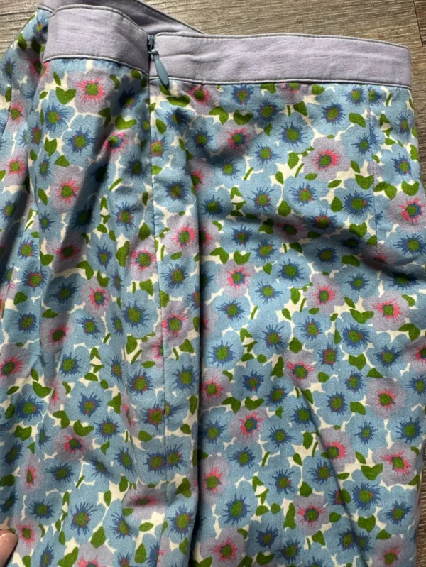 Boden Floral A-Line Skirt in Pastel Blue and Pink 6R - Image 6