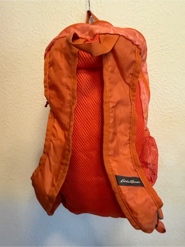 🎒🎒🎒BOGOHO🎒🎒🎒Eddie Bauer Coral Pink Marble Stowaway Backpack - Image 6