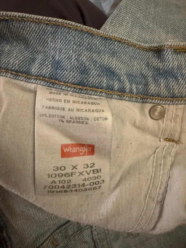 Wrangler Light Wash Jeans Straight - Image 7