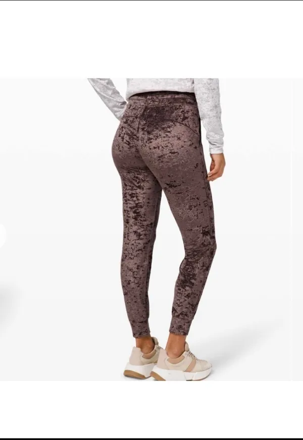 lululemon Ready To Crush Velvet Jogger French Press Brown - Image 3