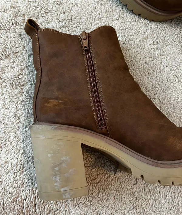 Dolce Vita Ankle Booties Brown Size 8.5 - Image 3