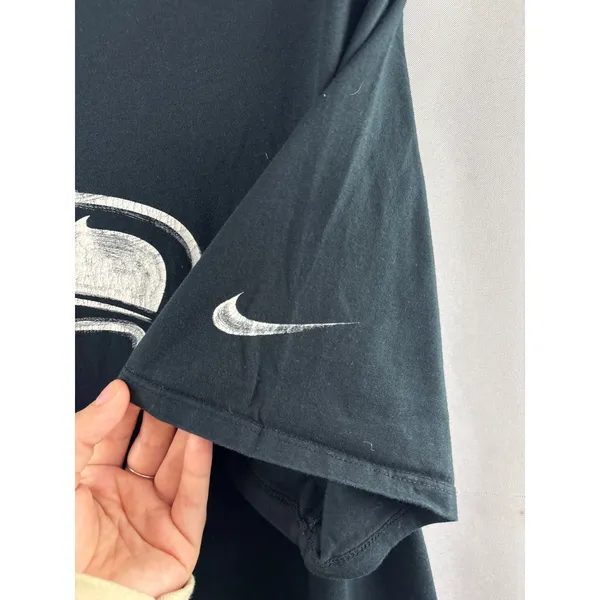 Women’s Nike XXL Black Seahawks Short Sleeve Shirt - Image 3