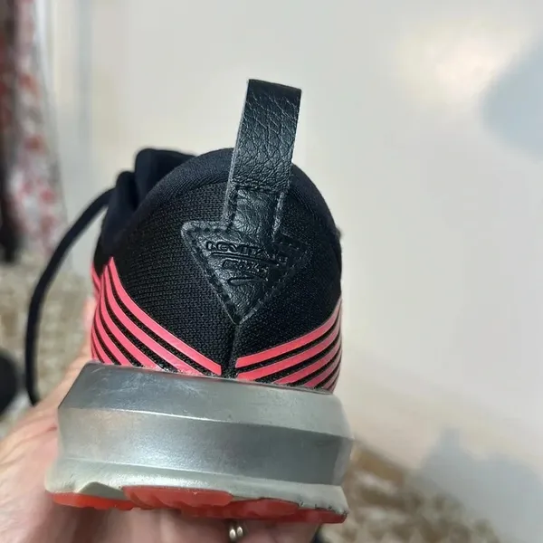 Brooks Levitate 1202581B083 Women's Size 11-Black Pink - Athletic Running Shoes - Image 5