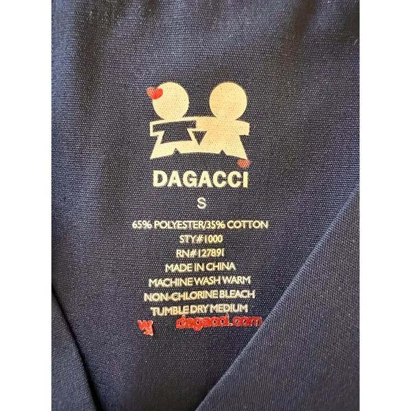 Dagacci Unisex V-neck navy scrub top Size Small NWOT - Image 7
