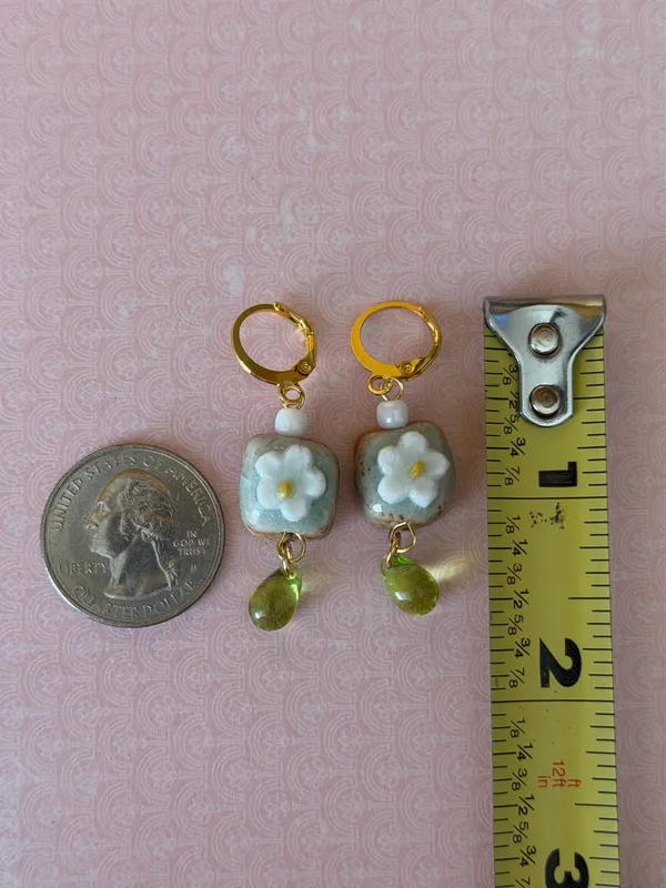 Handmade ceramic cute flower boho retro fairy dangle earrings 🌵🌺🌞💚 - Image 7