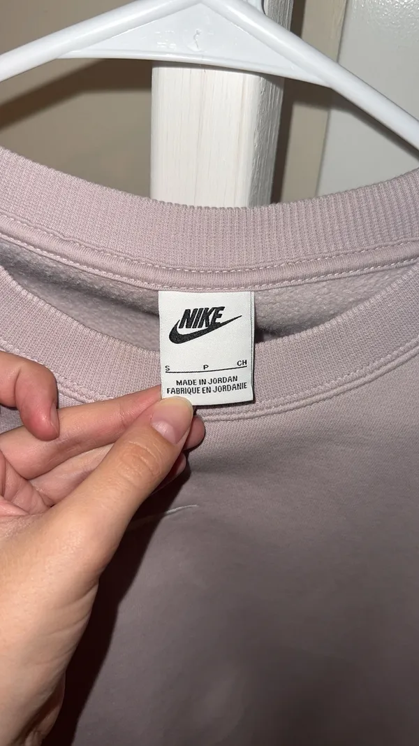 Nike Crewneck Sweatshirt - Image 2