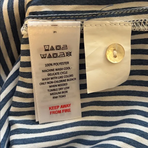 Isaac Mizrahi Navy Pinstripe 2Pc Pajama Set Sz Small Shorts Button Down SS Top - Image 8