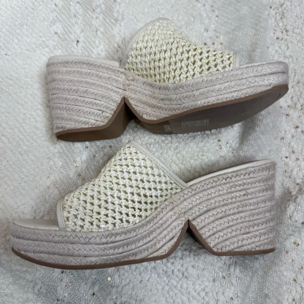 Dolce Vita Raffia platform Wedge Sandals 8.5 White - Image 2