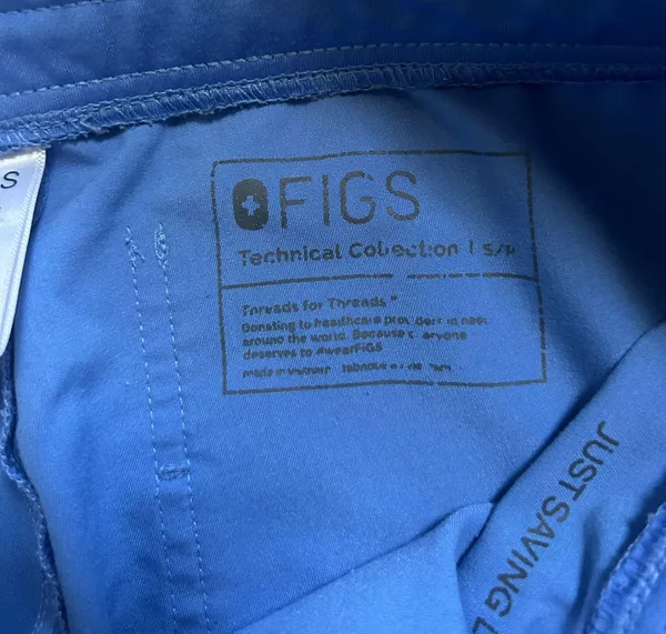 FIGS Scrubs Set - Image 3