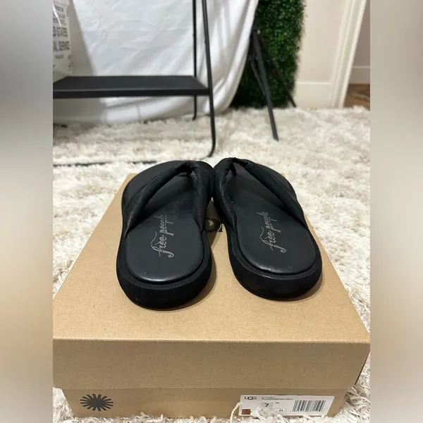 COPY - ❤️Free People Wonderland Thong Sandal - Image 9