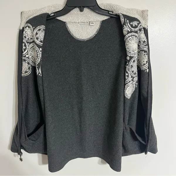 Croft Barrow Size Large Gray Snowflake Embroidered Fleece‎ Zip Front Vest - Image 10