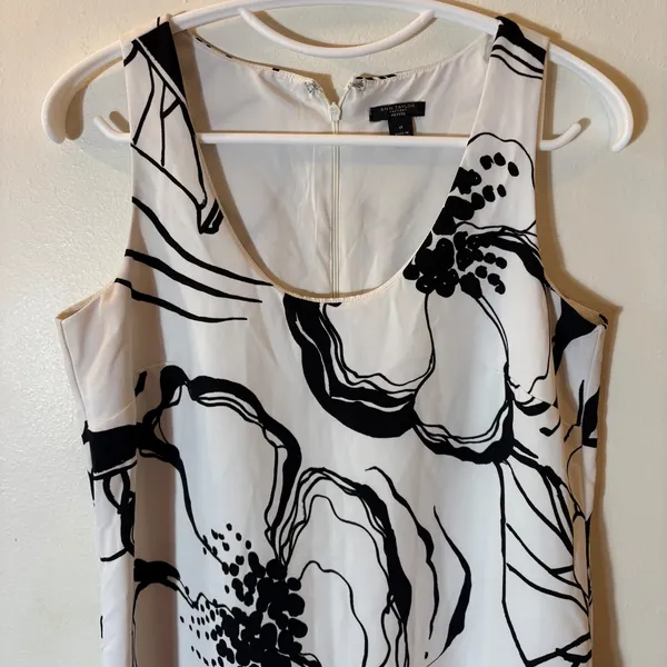 Ann‎ Taylor Petite Black White Floral Sketch Sleeveless Shift Dress Size 4P - Image 2