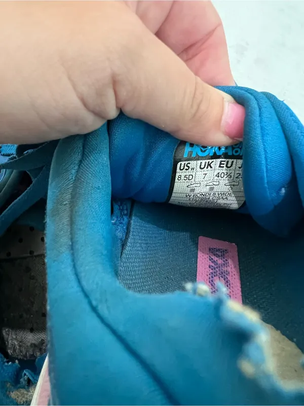 Hoka One Blue / Pink Bondi 8 Running Sneakers Size 8.5 Wide - Image 6